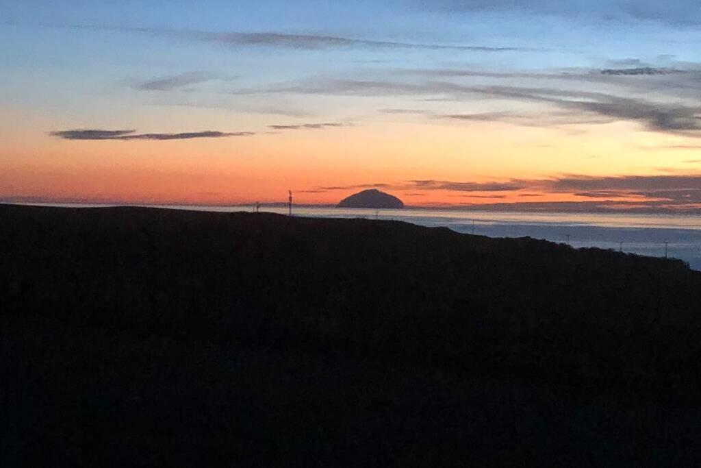 The Brambles Girvan Holiday Cottage By Seaside. Eksteriør bilde